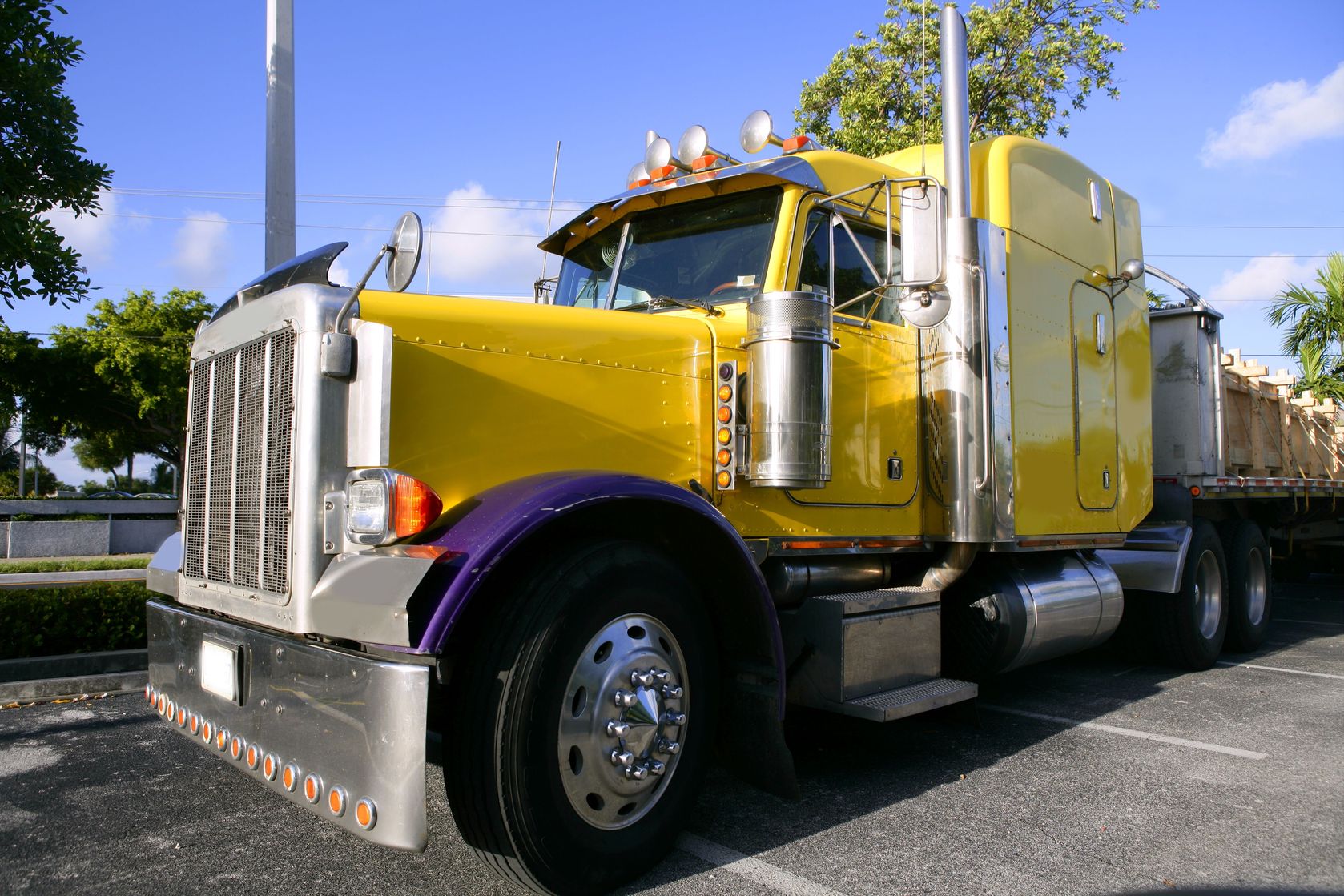 Costa Mesa Flatbed Truck Insurance